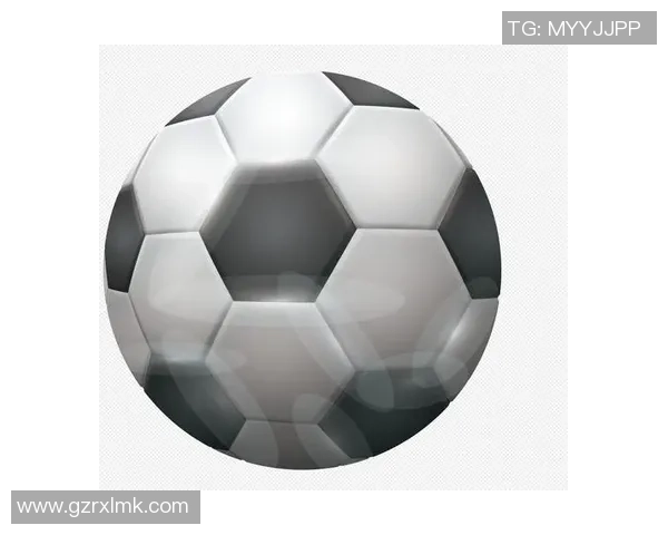 创意足球星笔筒设计展现个性化办公空间独特魅力